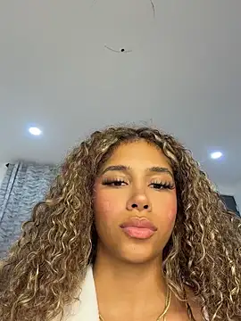 Snapshot of stormyy_ chatting on 06-10-26, 01:18 stormyy online show from 06-10-26, 01:18