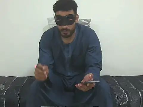 Snapshot of foxsanSs chatting on 07-18-26, 04:48 foxsanSs online show from 07-18-26, 04:48