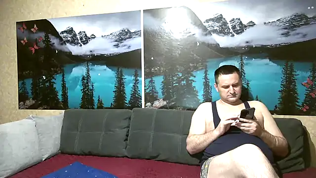 Snapshot of Big_Boss55 chatting on 04-26-26, 09:06 Big Boss55 online show from 04-26-26, 09:06