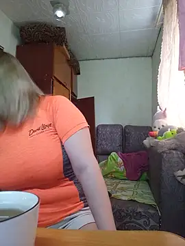 Snapshot of BustyBlond chatting on 05-14-26, 04:31 BustyBlond online show from 05-14-26, 04:31