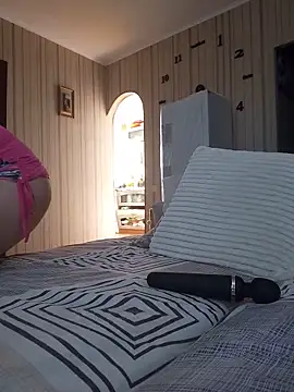 Snapshot of BustyBlond chatting on 06-29-26, 04:41 BustyBlond online show from 06-29-26, 04:41