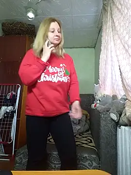 Snapshot of BustyBlond chatting on 04-24-26, 04:42 BustyBlond online show from 04-24-26, 04:42