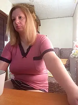 Snapshot of BustyBlond chatting on 07-19-26, 04:21 BustyBlond online show from 07-19-26, 04:21