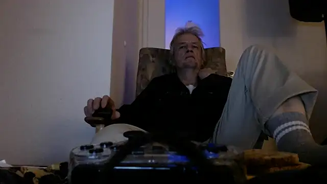 Snapshot of Cordt27 chatting on 09-25-25, 06:25 Cordt27 online show from 09-25-25, 06:25