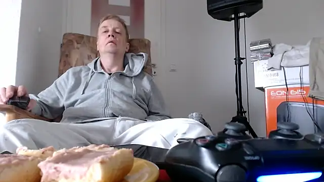Cordt27 online show from 05-05-26, 05:38