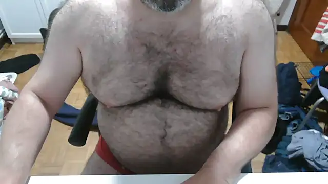 Snapshot of mikeyhotbear chatting on 06-30-26, 03:50 mikeyhotbear online show from 06-30-26, 03:50