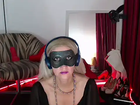 LaraFantasy online show from 12-06-24, 08:21