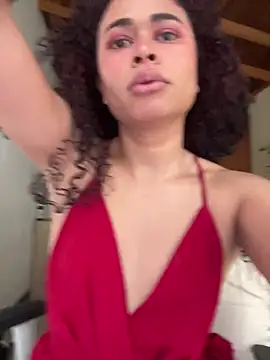 Snapshot of GabriSaenz chatting on 07-22-26, 01:46 GabriSaenz online show from 07-22-26, 01:46