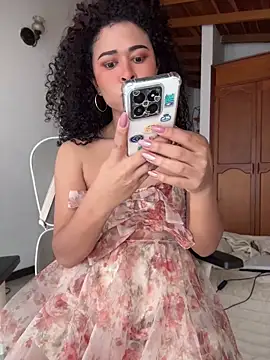 GabriSaenz online show from 04-18-26, 02:08