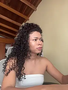 GabriSaenz online show from 03-31-26, 01:02