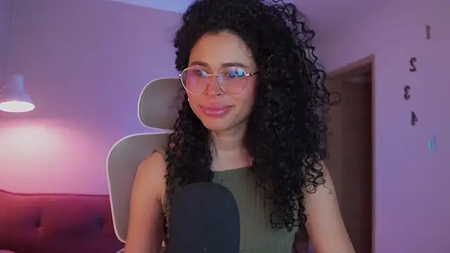 Snapshot of GabriSaenz chatting on 01-31-25, 11:56 GabriSaenz online show from 01-31-25, 11:56