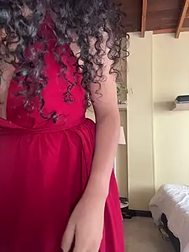 GabriSaenz online show from 06-11-26, 01:19