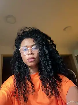 Snapshot of GabriSaenz chatting on 01-16-25, 10:12 GabriSaenz online show from 01-16-25, 10:12