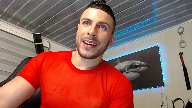 Snapshot of bayronfit chatting on 05-06-26, 12:03 bayronfit online show from 05-06-26, 12:03