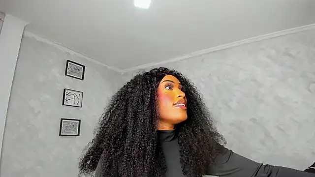 Snapshot of Emattaylor chatting on 01-13-26, 11:58 Emattaylor online show from 01-13-26, 11:58