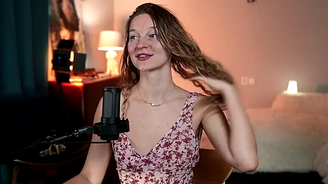 Snapshot of Special___ chatting on 03-07-25, 03:28 Special    online show from 03-07-25, 03:28