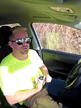 Snapshot of Trucker_Hunter chatting on 03-05-25, 11:49 Trucker Hunter online show from 03-05-25, 11:49
