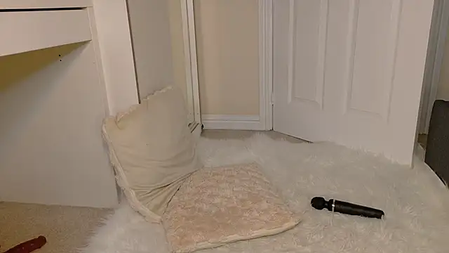 Tinkerbell822 online show from 04-13-26, 07:12