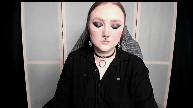 Snapshot of YourDyingBride chatting on 06-06-26, 10:37 YourDyingBride online show from 06-06-26, 10:37