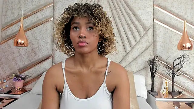 AgataRinaldi online show from 10-29-25, 09:03