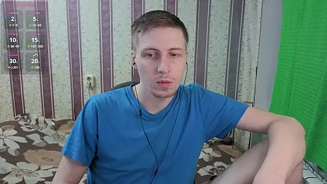Snapshot of darienlarge chatting on 05-31-26, 12:49 darienlarge online show from 05-31-26, 12:49