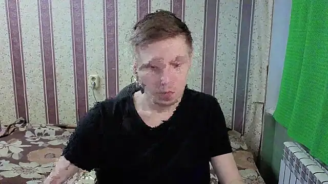 Snapshot of darienlarge chatting on 06-09-26, 03:57 darienlarge online show from 06-09-26, 03:57