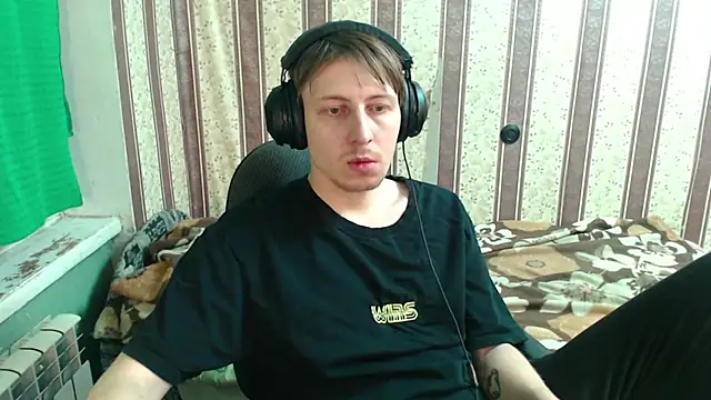 darienlarge online show from 10-29-25, 04:28