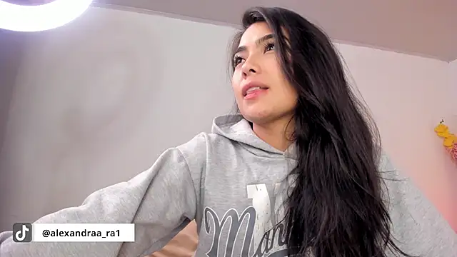 Snapshot of Alexandra_ra chatting on 02-27-25, 06:46 Alexandra ra online show from 02-27-25, 06:46