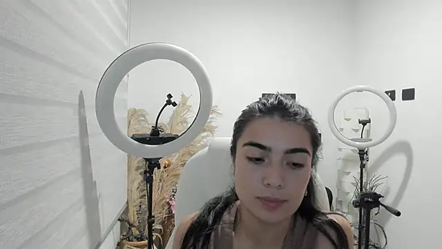 Alexandra ra online show from 02-05-26, 03:13