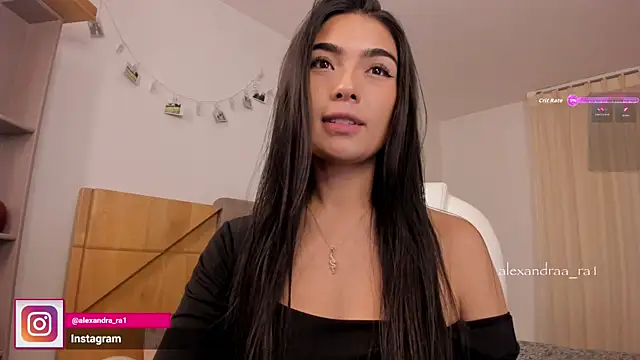 Snapshot of Alexandra_ra chatting on 10-27-25, 03:07 Alexandra ra online show from 10-27-25, 03:07