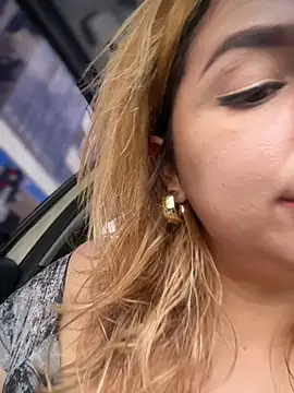 sammyqueenx21 online show from 11-17-25, 04:00