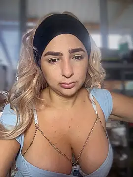 sammyqueenx21 online show from 11-21-25, 01:32