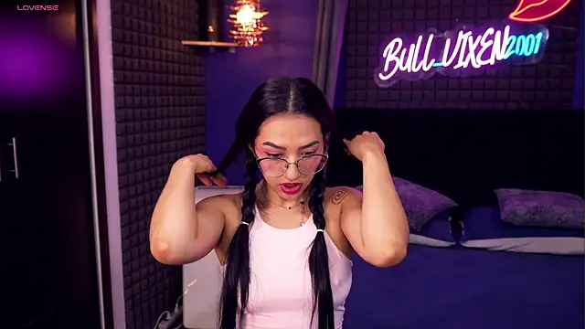 bull vixen2001 online show from 04-17-26, 09:56