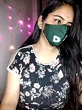 Snapshot of Nisha_candy chatting on 03-16-26, 07:05 Nisha candy online show from 03-16-26, 07:05