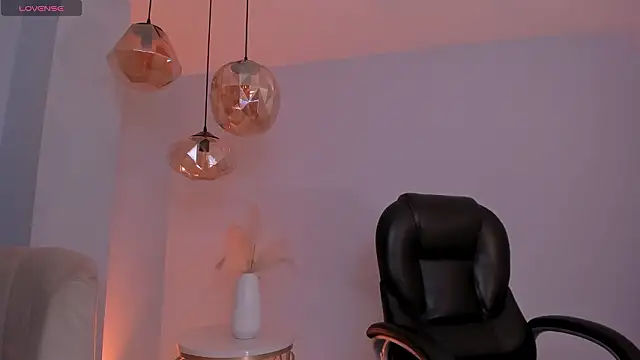 ErikaBenz  online show from 02-08-26, 12:14