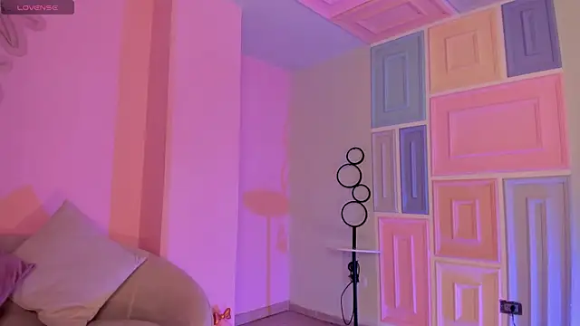 ErikaBenz  online show from 11-20-25, 12:28