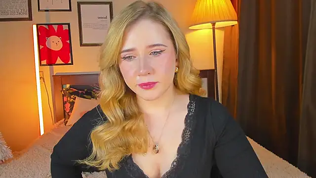 Lav Tender online show from 02-17-26, 05:49
