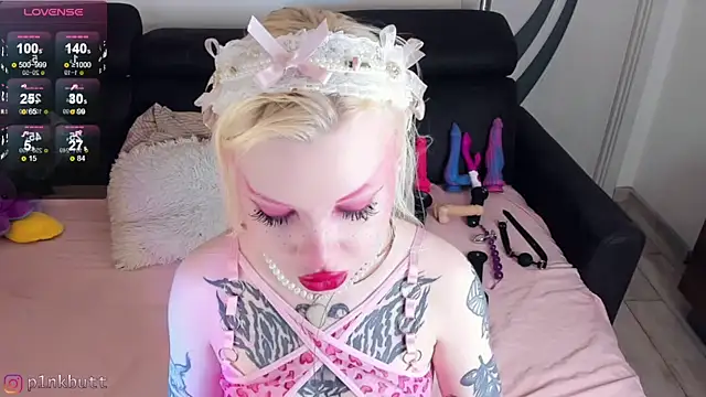 Snapshot of HelenGoat chatting on 01-15-25, 11:51 HelenGoat online show from 01-15-25, 11:51