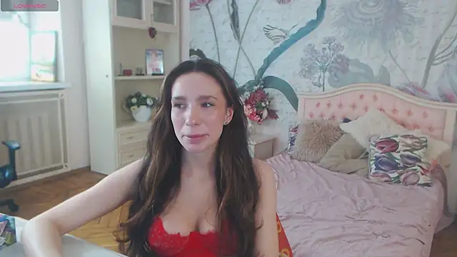 Snapshot of AliciaBow chatting on 05-25-26, 12:37 AliciaBow online show from 05-25-26, 12:37