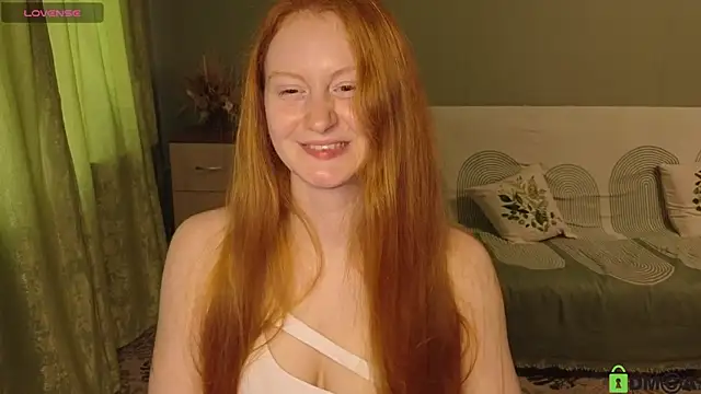 Snapshot of astoria_ross_ chatting on 05-25-26, 03:11 astoria ross online show from 05-25-26, 03:11