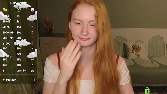 Snapshot of astoria_ross_ chatting on 10-17-25, 03:03 astoria ross online show from 10-17-25, 03:03