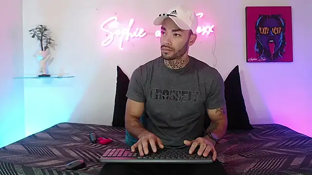 SophieFoxx17 online show from 02-02-26, 11:53