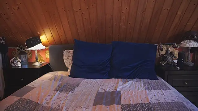 TessaWinter online show from 02-27-26, 04:07