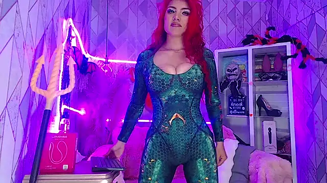 AsheyBaker online show from 10-31-25, 10:23