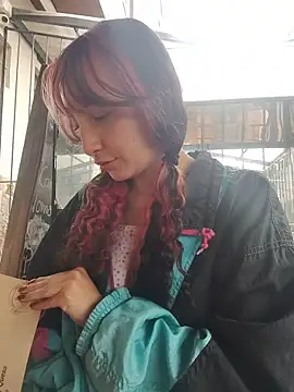  Laary online show from 12-20-25, 03:15