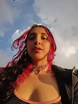  Laary online show from 11-22-25, 09:57