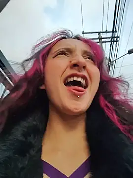  Laary online show from 03-07-26, 10:59