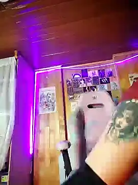  Laary online show from 12-18-24, 11:30