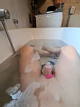 toeloverlive online show from 10-27-25, 10:16