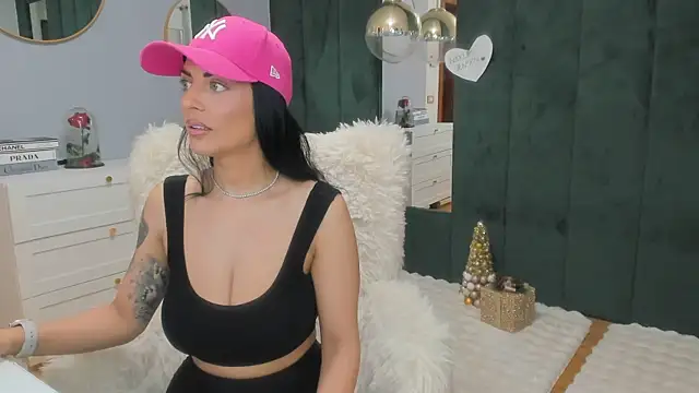 ElisaBaxter online show from 12-01-25, 04:57